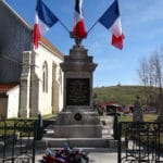 MONUMENT AUX MORTS